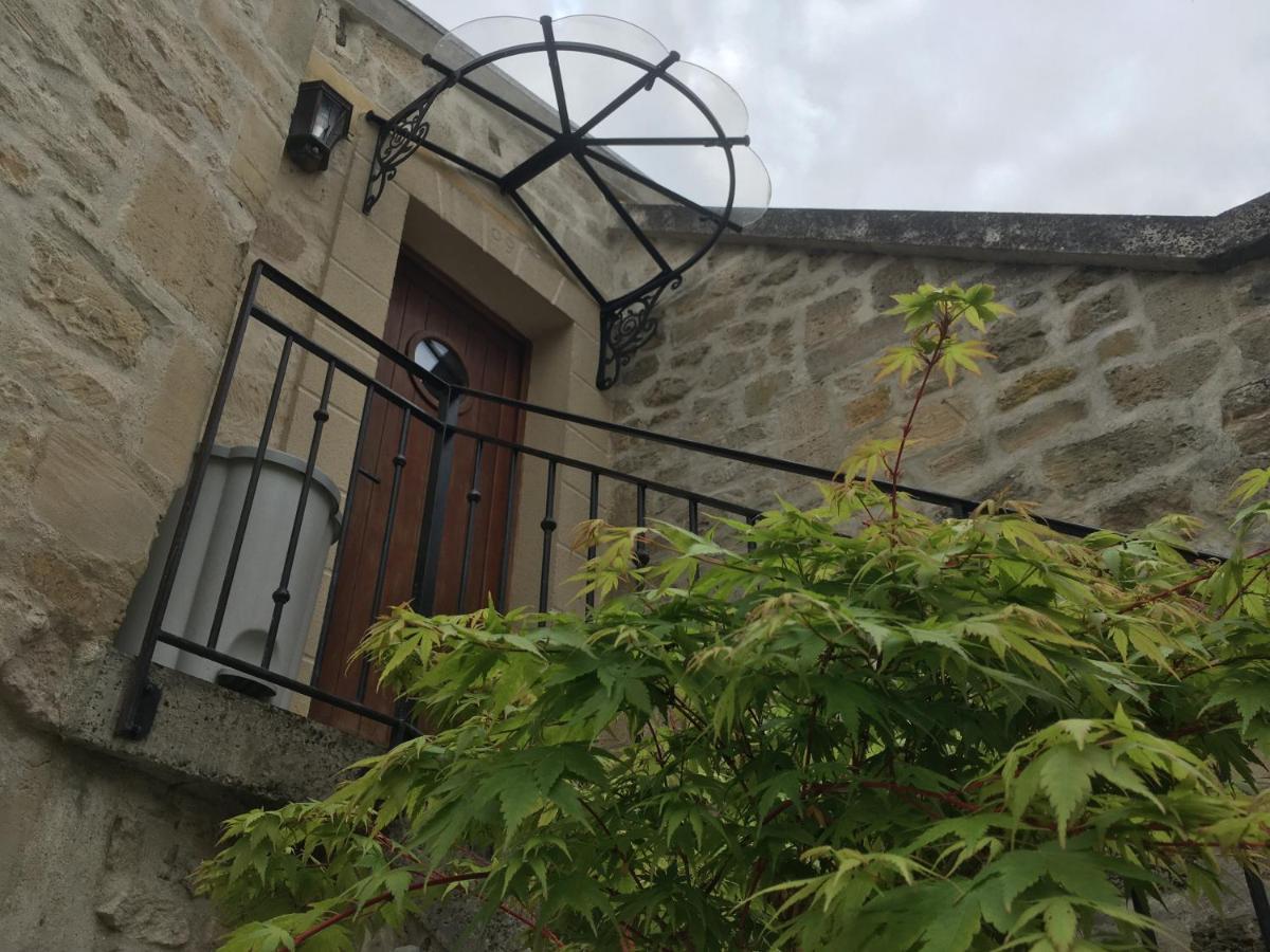 La Tour De Flandre Apartment Rousseloy Exterior photo